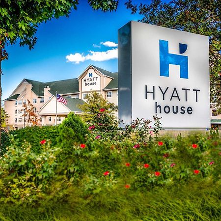 Hyatt House Herndon/Reston Exterior photo