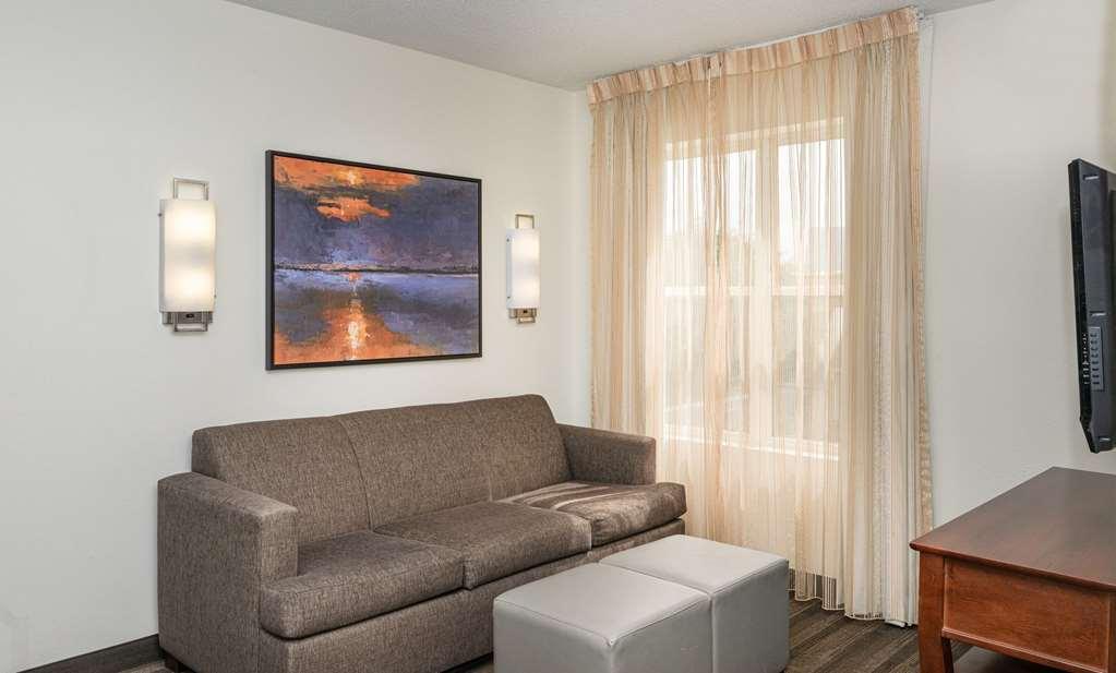 Hyatt House Herndon/Reston Room photo