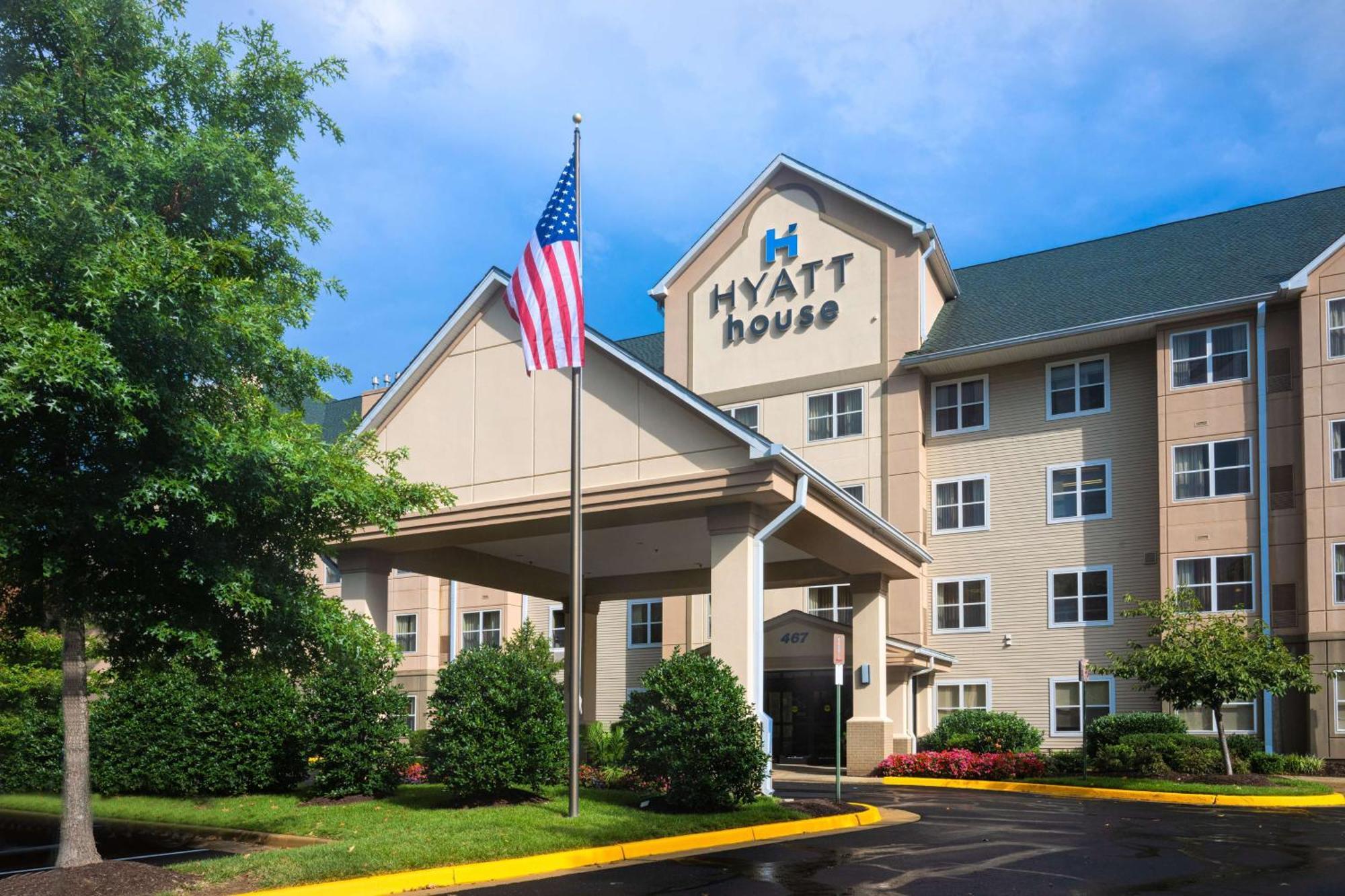 Hyatt House Herndon/Reston Exterior photo
